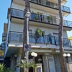 Hotel Bellini 2*